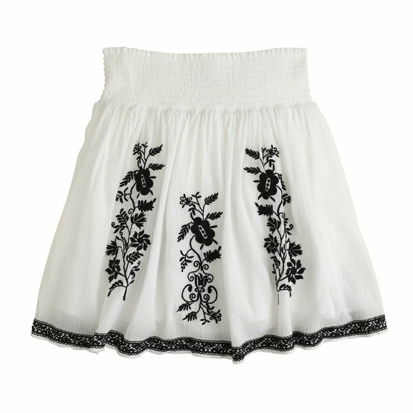 J. Crew Dresses & Skirts - NWT J Crew Embroidered Gauze Skirt
